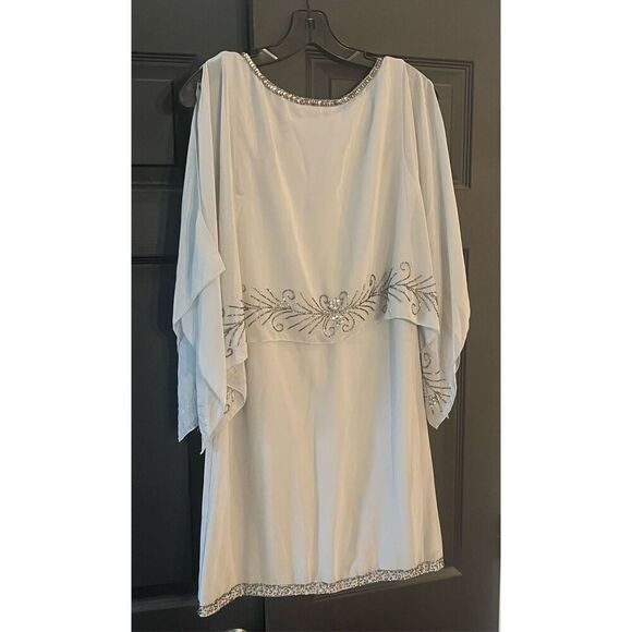 J Kara Women's Boat Neck Capelet Short Cocktail Beaded Dress - Picture 4 of 8